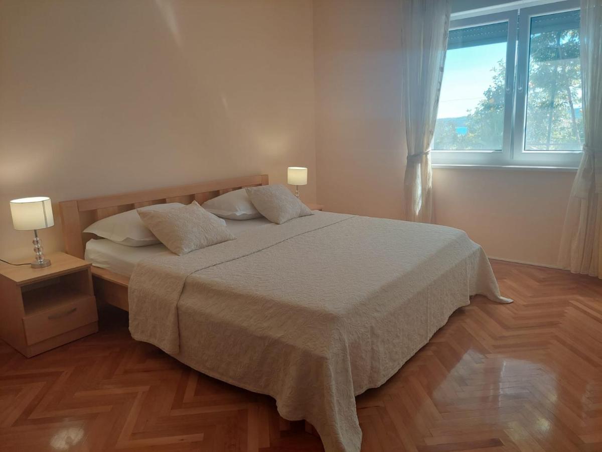 Apartament Zulim *