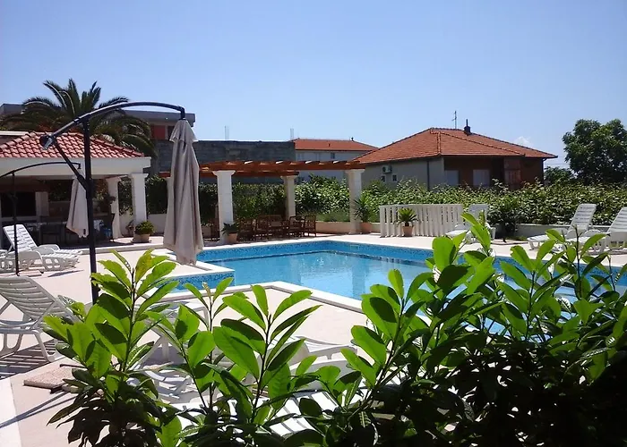 Apartments Zulim
